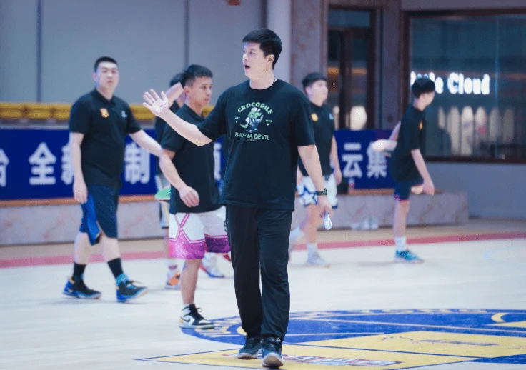 如何制定有效的篮球训练策略以提高球员表现_2